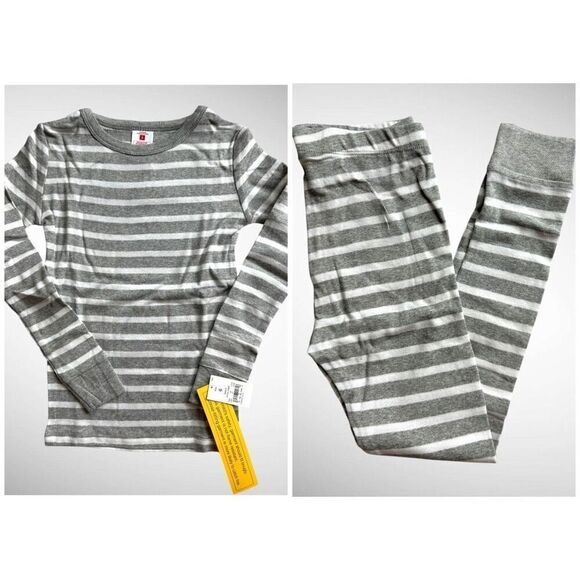 100% Cotton Holiday Pajama Sets (lot of 6 sets) in Gray/White Kids Size 6 Unisex - Picture 1 of 5